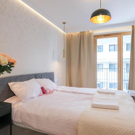 Luxury Apartment Free Parking Wawel Castle 2 Minutes Cracovia Exterior foto