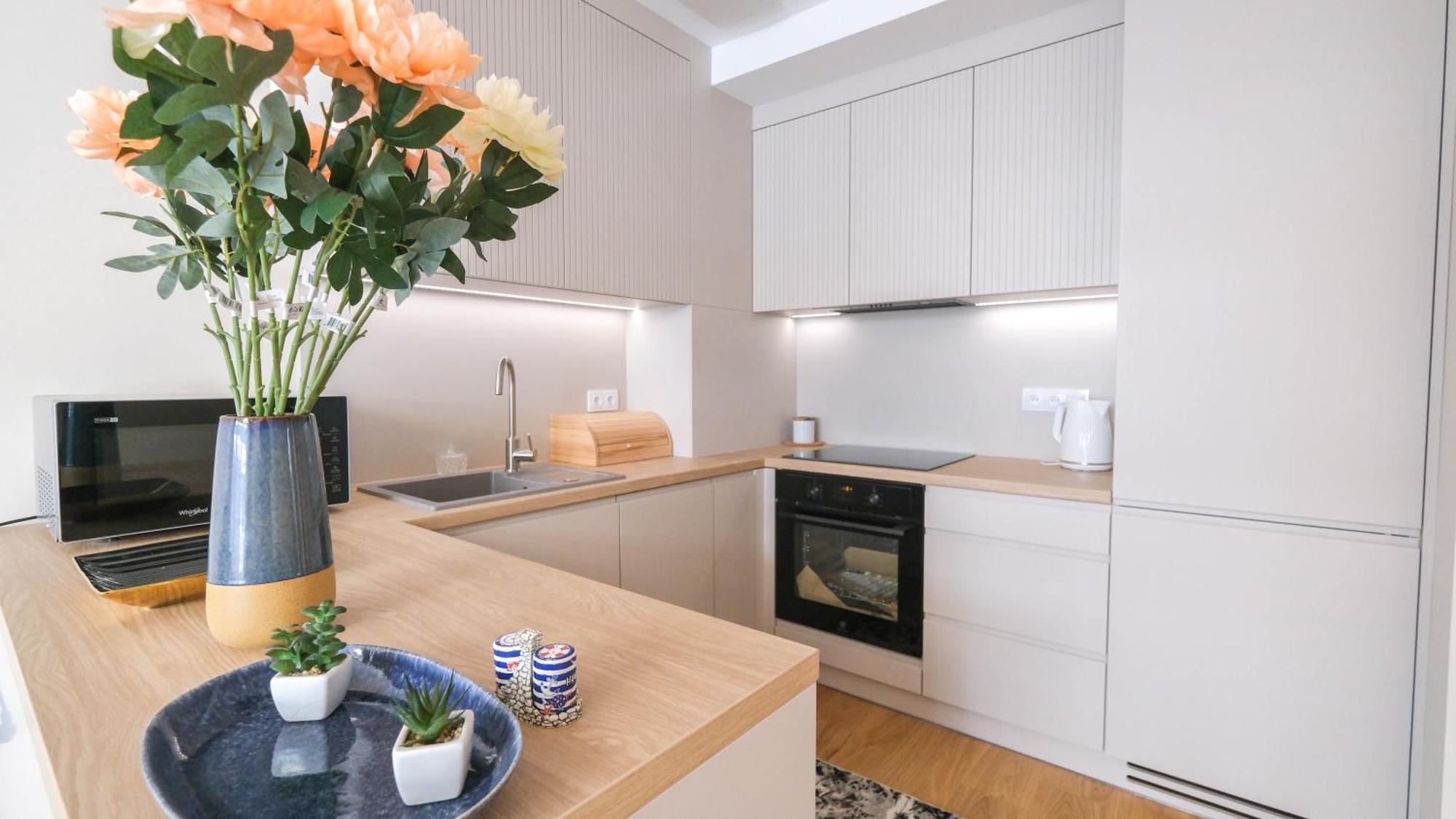 Luxury Apartment Free Parking Wawel Castle 2 Minutes Cracovia Exterior foto